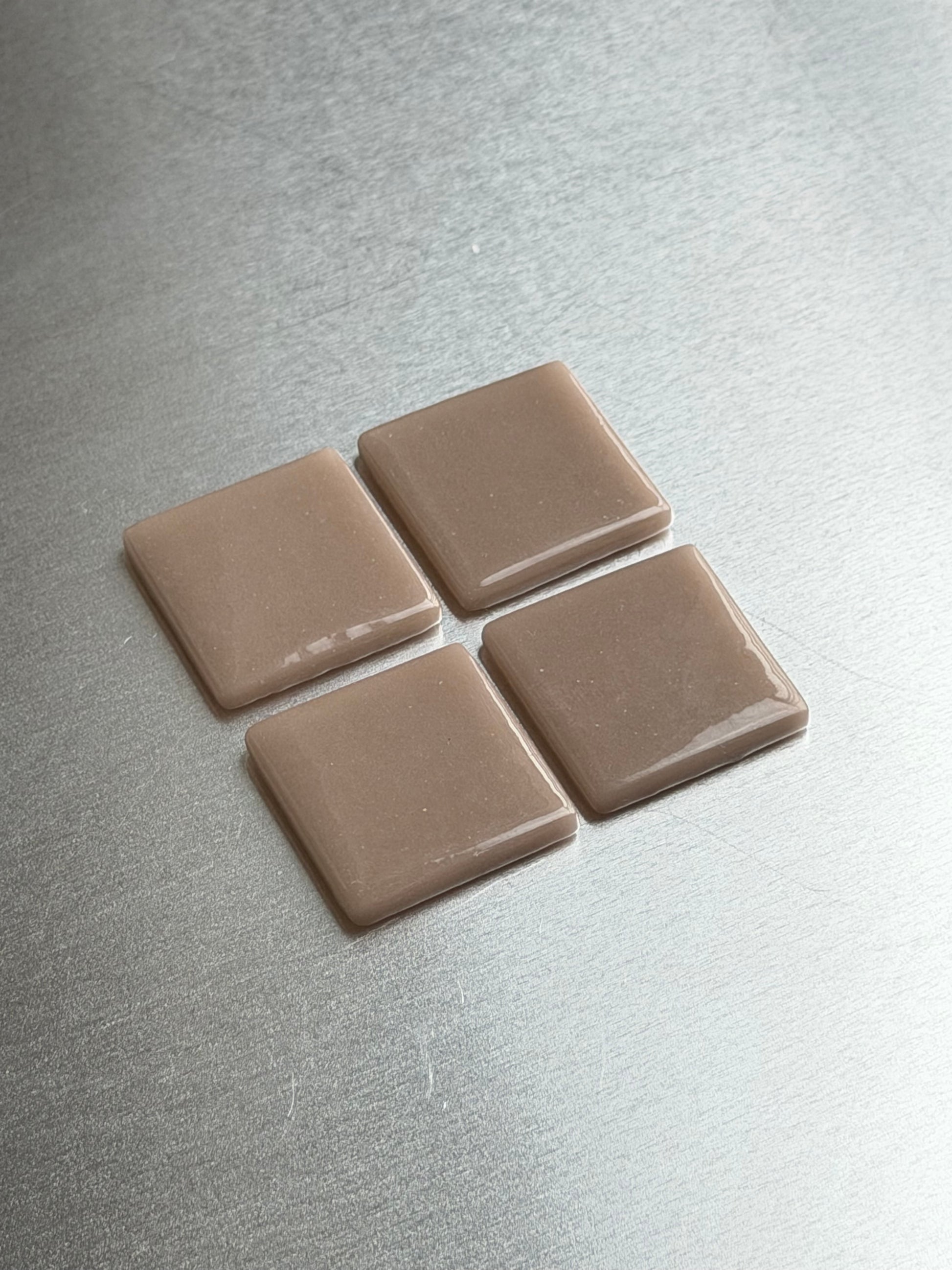 mavo-color-taupe